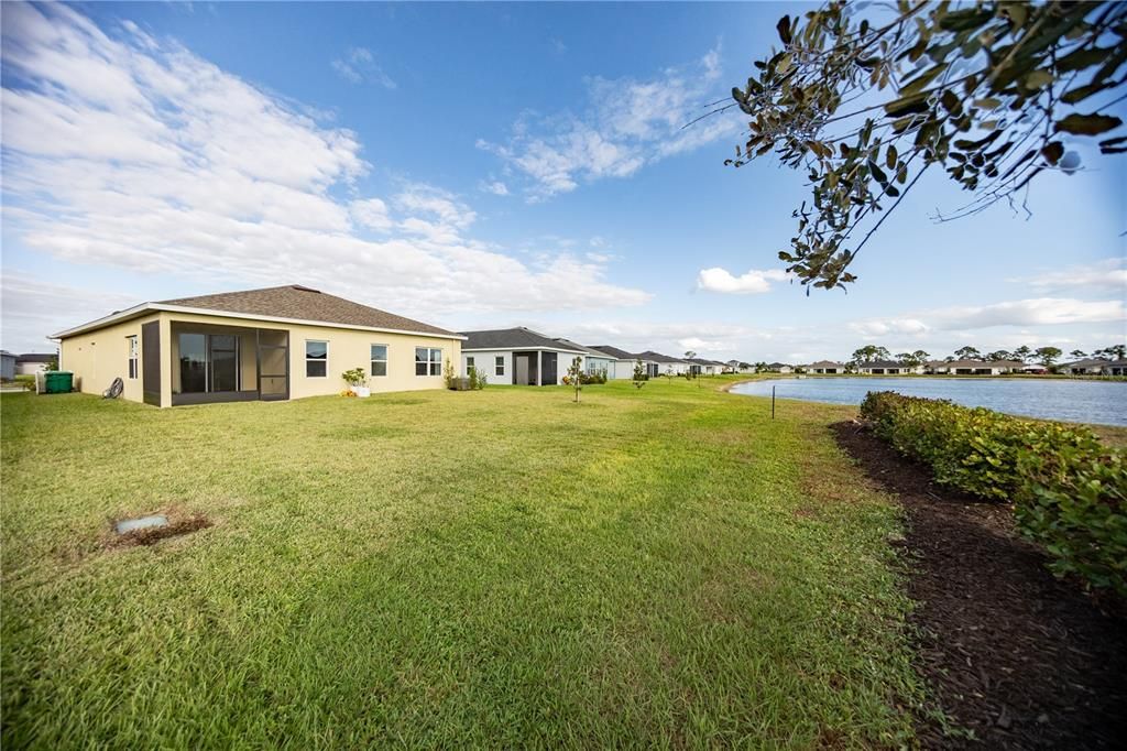 For Sale: $369,900 (4 beds, 2 baths, 2021 Square Feet)