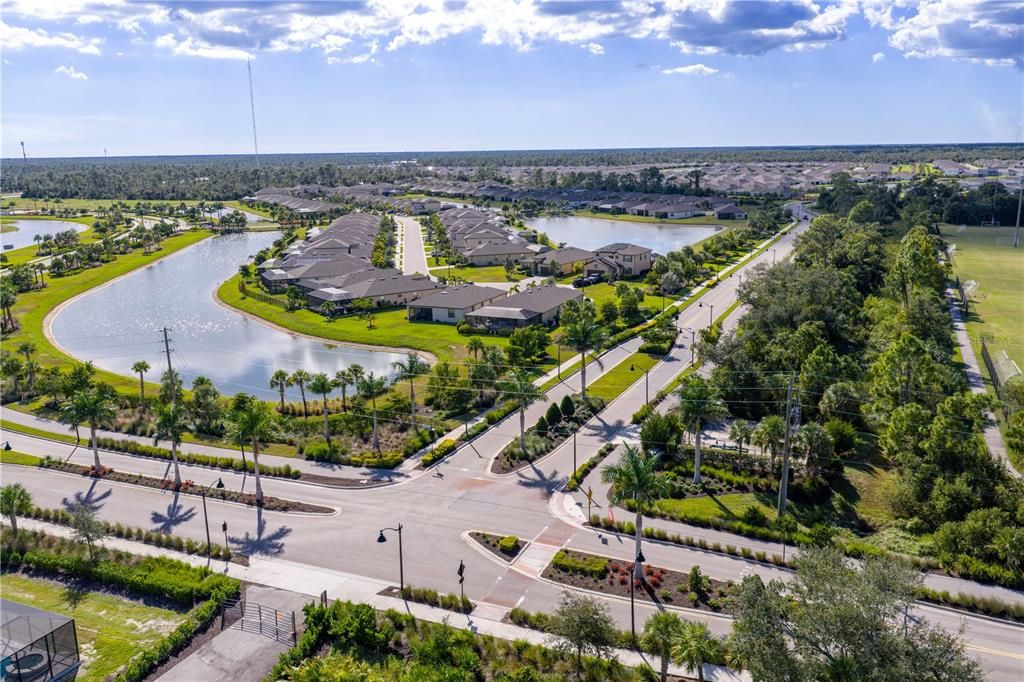 For Sale: $369,900 (4 beds, 2 baths, 2021 Square Feet)