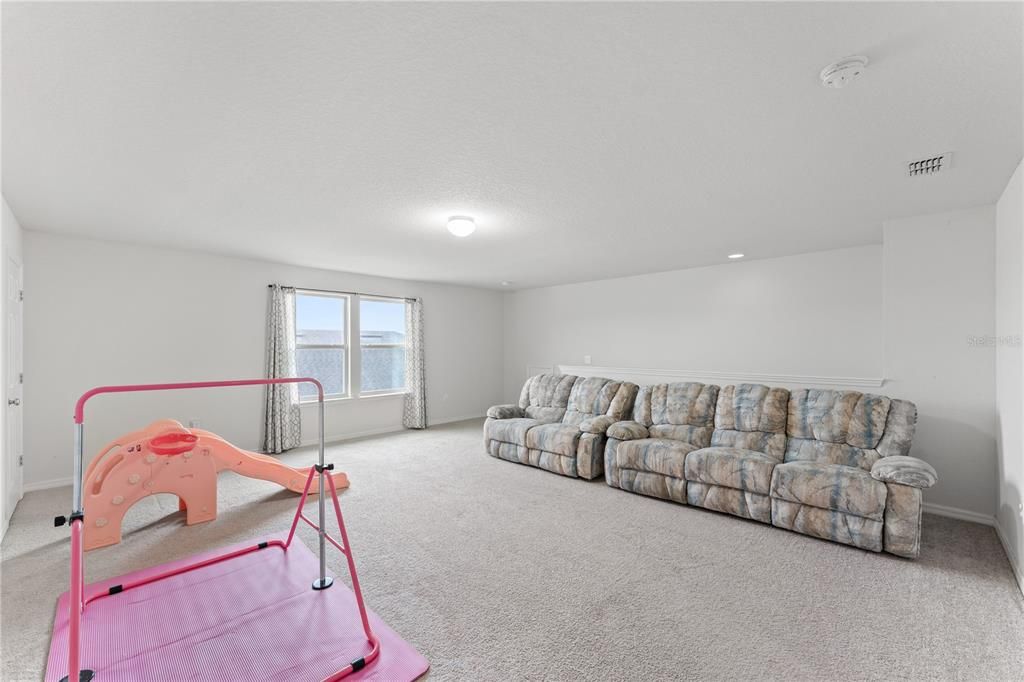 На продажу: $480,000 (5 спален, 2 ванн, 2820 Квадратных фут)