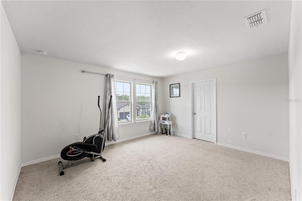 На продажу: $480,000 (5 спален, 2 ванн, 2820 Квадратных фут)