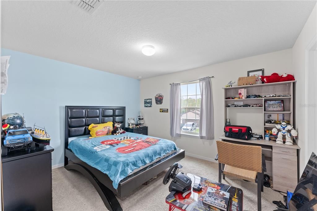 На продажу: $480,000 (5 спален, 2 ванн, 2820 Квадратных фут)