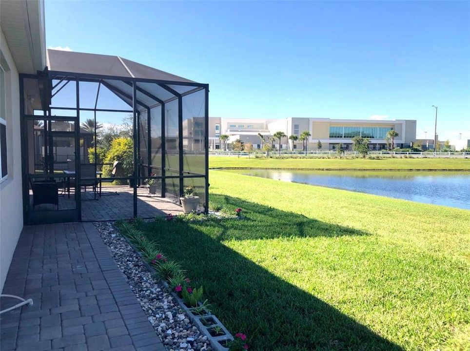 合同活跃: $669,900 (4 贝兹, 3 浴室, 2470 平方英尺)