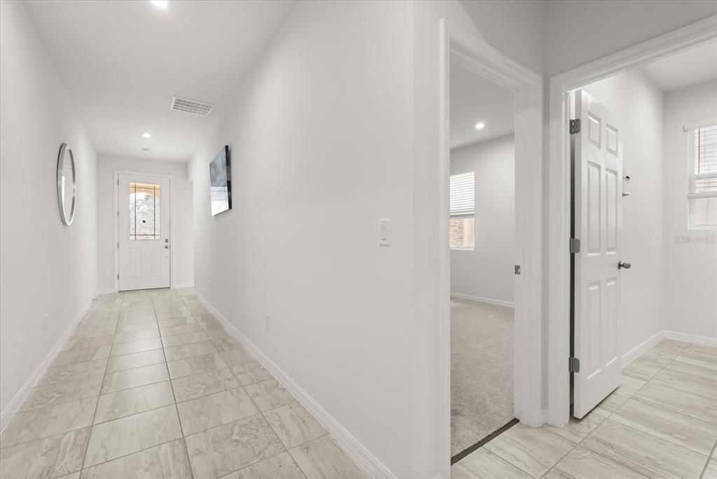 合同活跃: $669,900 (4 贝兹, 3 浴室, 2470 平方英尺)