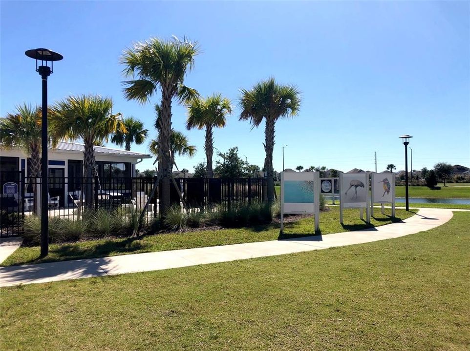 合同活跃: $669,900 (4 贝兹, 3 浴室, 2470 平方英尺)