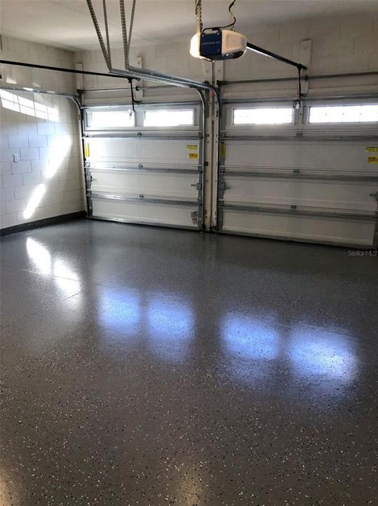 合同活跃: $669,900 (4 贝兹, 3 浴室, 2470 平方英尺)