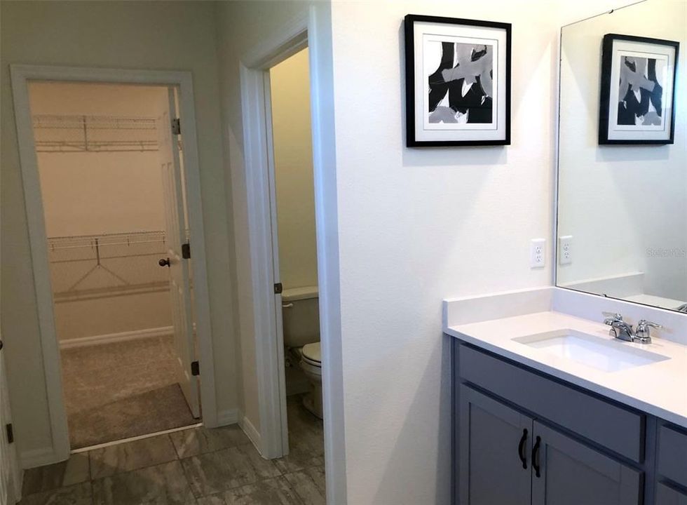 合同活跃: $669,900 (4 贝兹, 3 浴室, 2470 平方英尺)