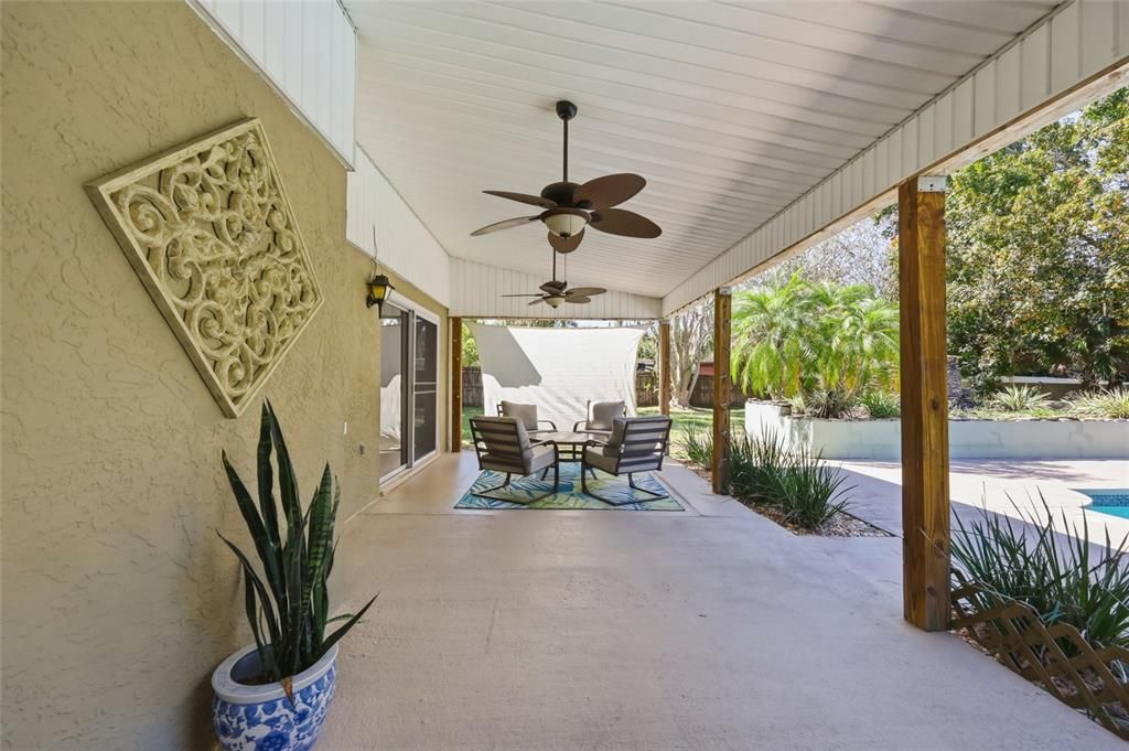 Activo con contrato: $599,990 (4 camas, 2 baños, 2000 Pies cuadrados)