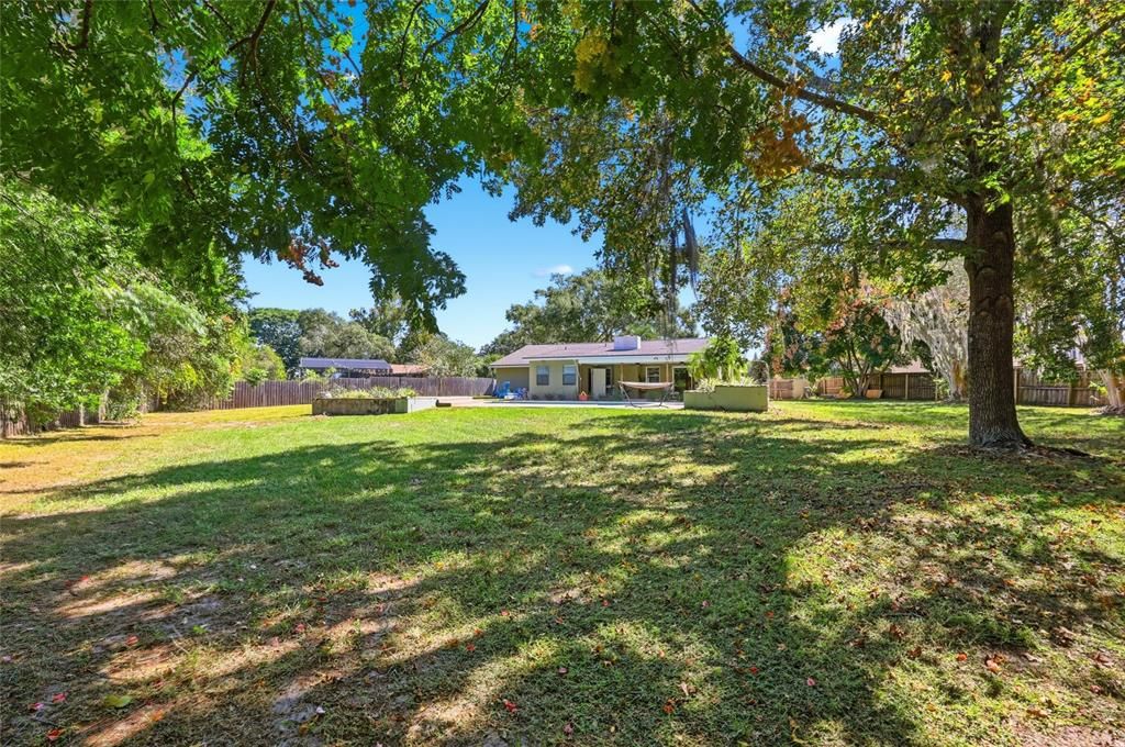 Activo con contrato: $599,990 (4 camas, 2 baños, 2000 Pies cuadrados)