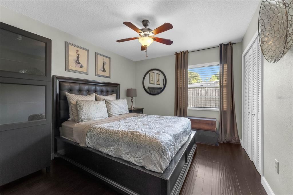 Activo con contrato: $599,990 (4 camas, 2 baños, 2000 Pies cuadrados)