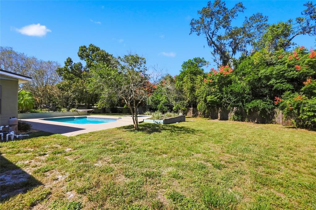 Activo con contrato: $599,990 (4 camas, 2 baños, 2000 Pies cuadrados)