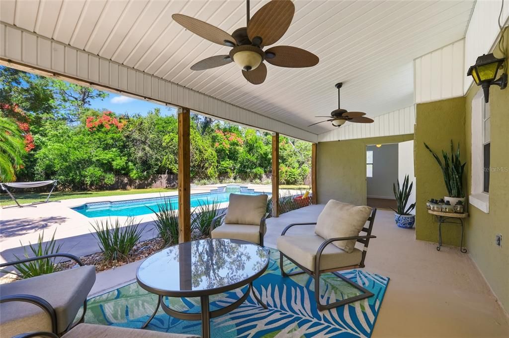 Activo con contrato: $599,990 (4 camas, 2 baños, 2000 Pies cuadrados)