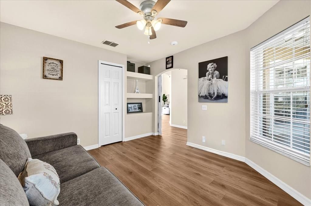 待售: $418,900 (5 贝兹, 3 浴室, 2788 平方英尺)