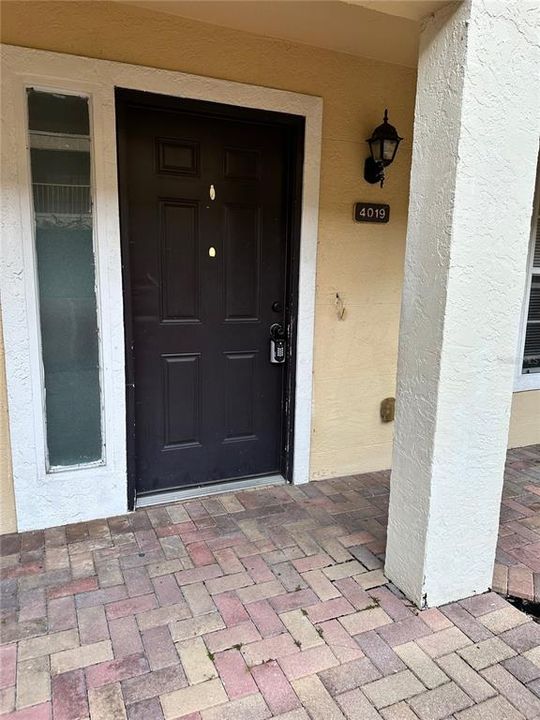 出租: $1,550 (2 贝兹, 2 浴室, 1402 平方英尺)