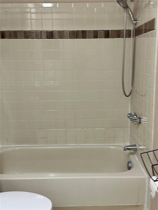 出租: $1,550 (2 贝兹, 2 浴室, 1402 平方英尺)