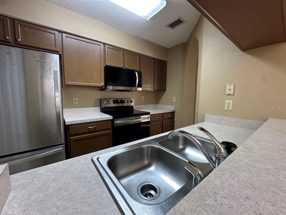 En Venta: $230,000 (2 camas, 2 baños, 1159 Pies cuadrados)