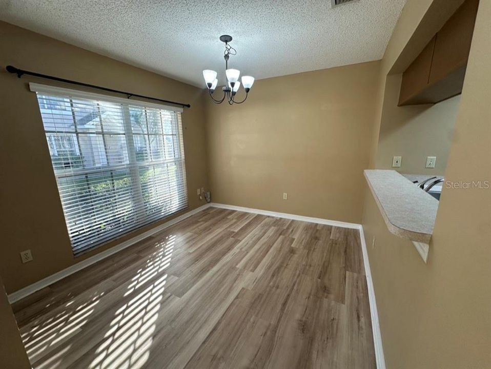 En Venta: $230,000 (2 camas, 2 baños, 1159 Pies cuadrados)