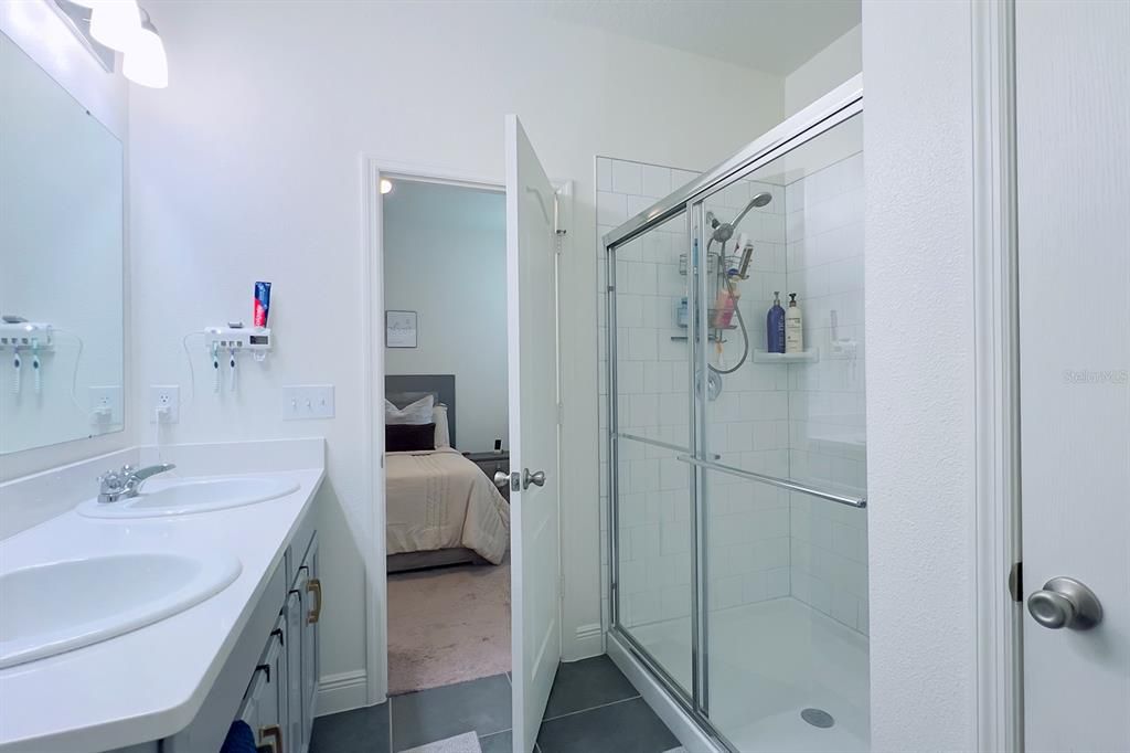 出租: $2,600 (4 贝兹, 2 浴室, 1656 平方英尺)