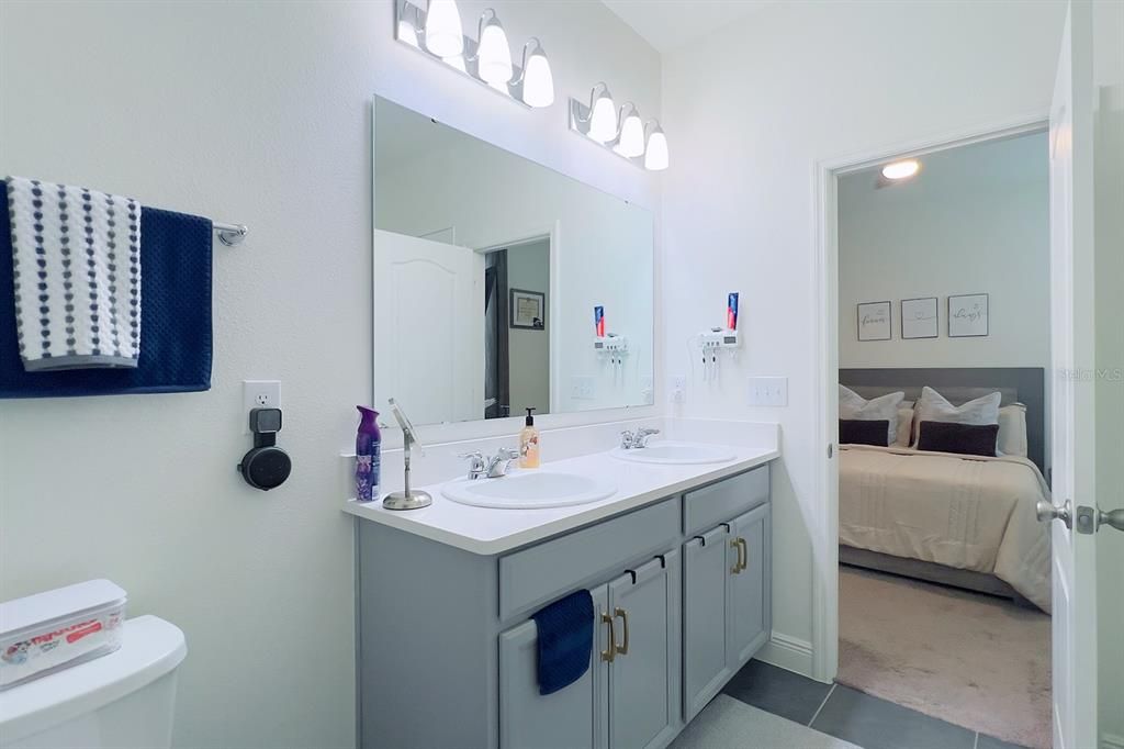 出租: $2,600 (4 贝兹, 2 浴室, 1656 平方英尺)