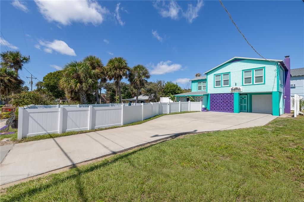 待售: $385,000 (3 贝兹, 0 浴室, 1402 平方英尺)