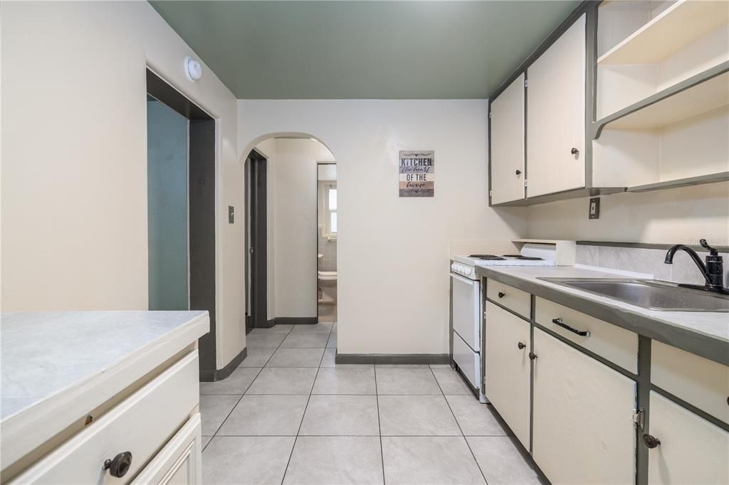 待售: $385,000 (3 贝兹, 0 浴室, 1402 平方英尺)