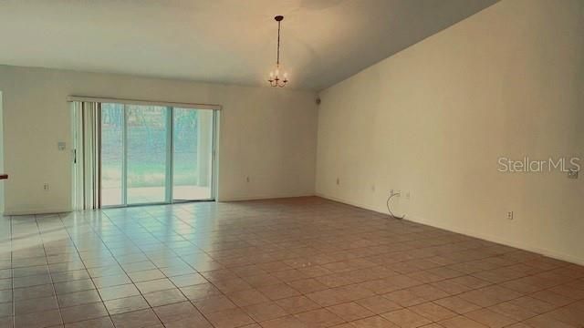 For Rent: $2,000 (3 beds, 2 baths, 2421 Square Feet)