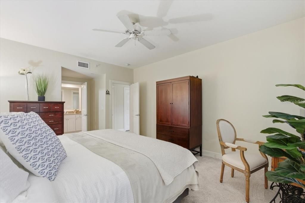 На продажу: $529,000 (2 спален, 2 ванн, 2297 Квадратных фут)