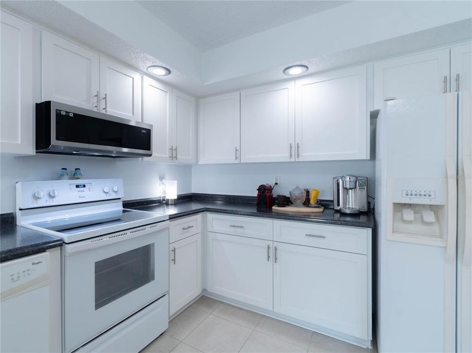 For Sale: $340,000 (2 beds, 2 baths, 1310 Square Feet)