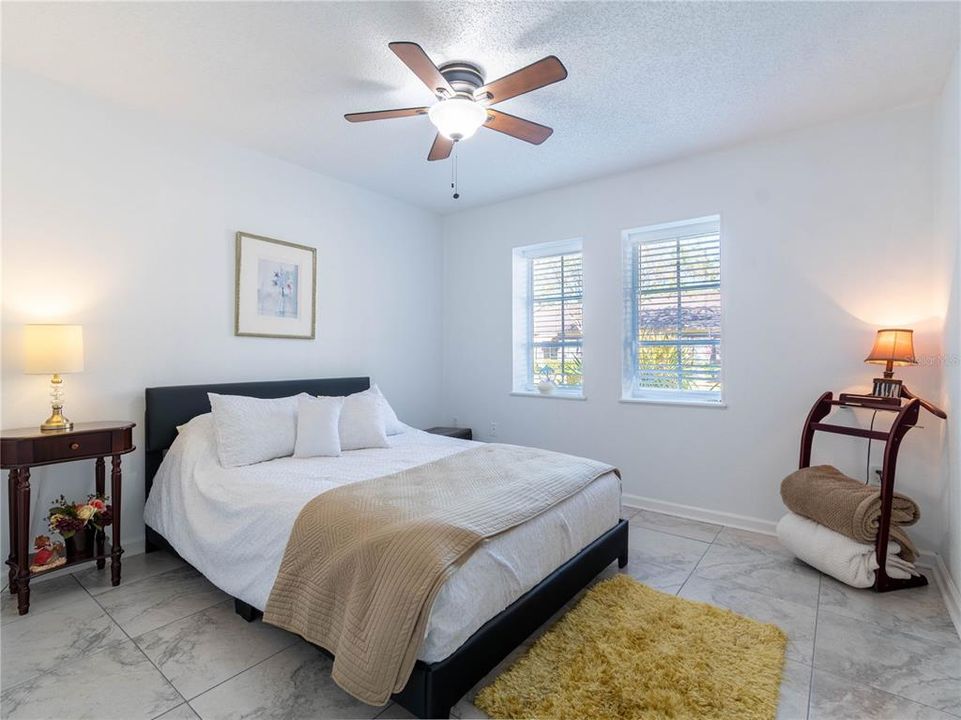 For Sale: $340,000 (2 beds, 2 baths, 1310 Square Feet)