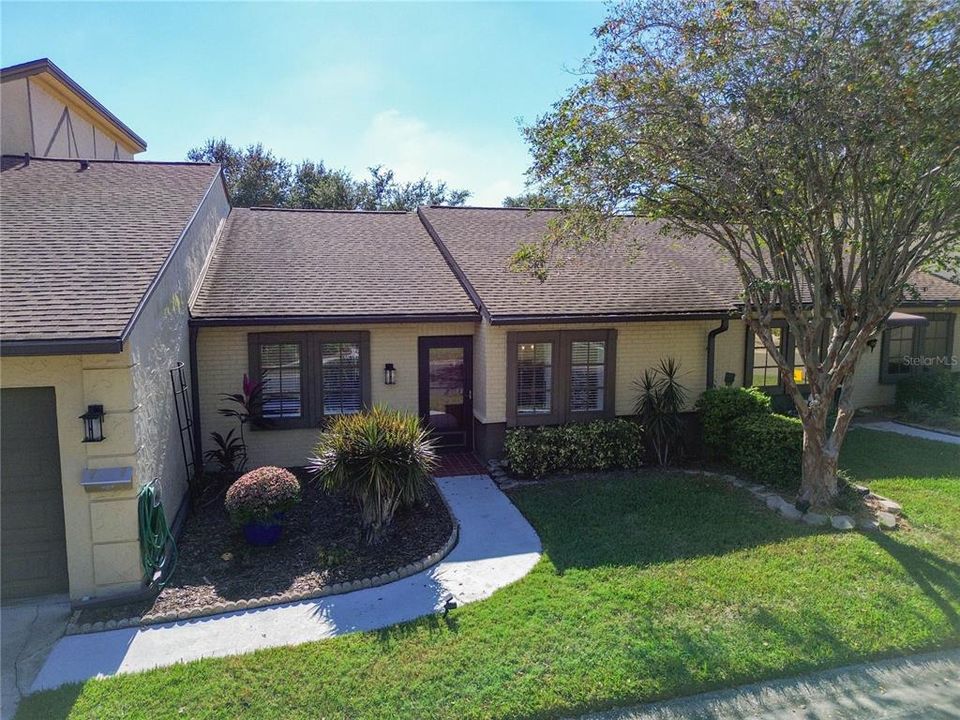 For Sale: $340,000 (2 beds, 2 baths, 1310 Square Feet)