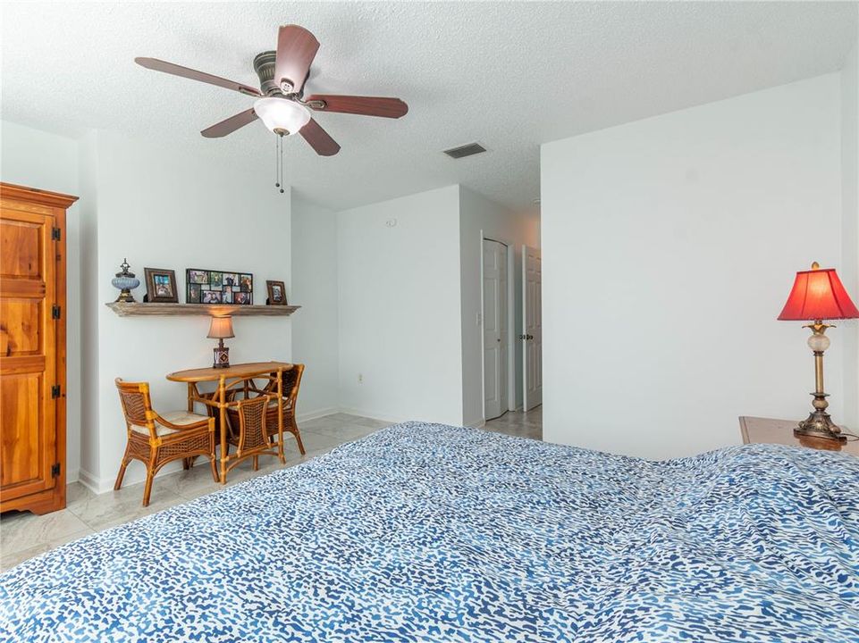 For Sale: $340,000 (2 beds, 2 baths, 1310 Square Feet)