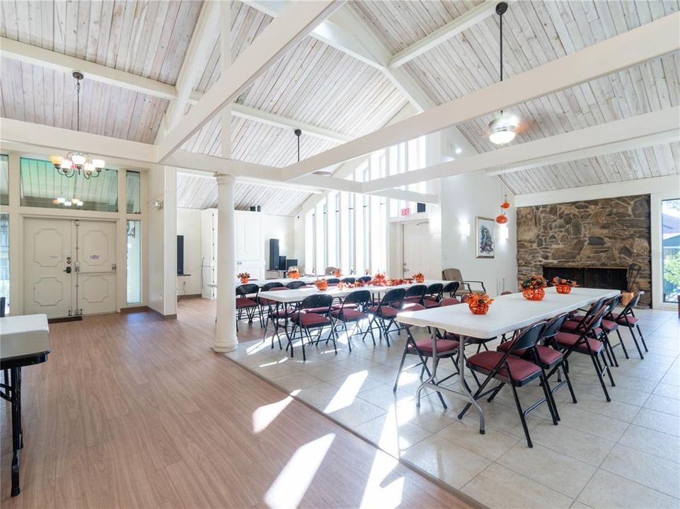 For Sale: $340,000 (2 beds, 2 baths, 1310 Square Feet)