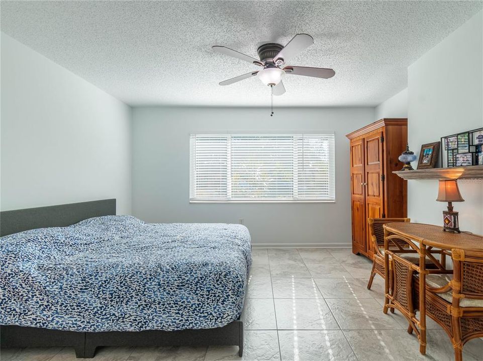 For Sale: $340,000 (2 beds, 2 baths, 1310 Square Feet)