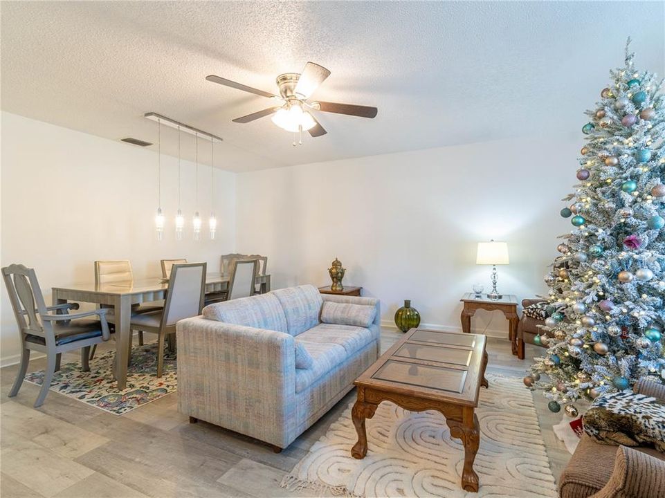 For Sale: $340,000 (2 beds, 2 baths, 1310 Square Feet)