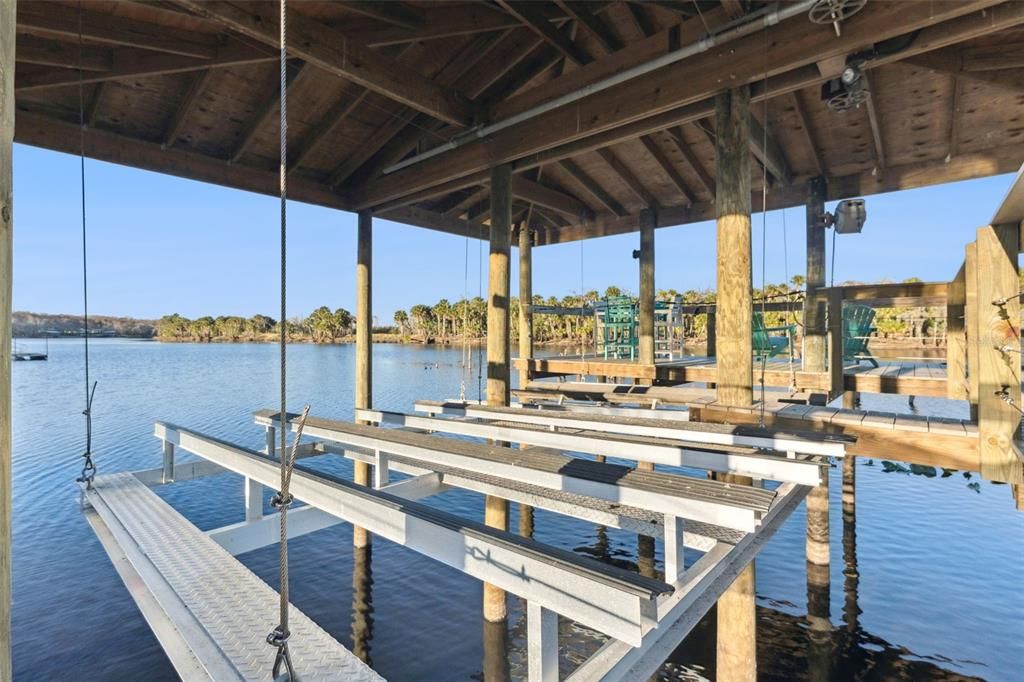 Active With Contract: $1,490,000 (4 beds, 3 baths, 3583 Square Feet)