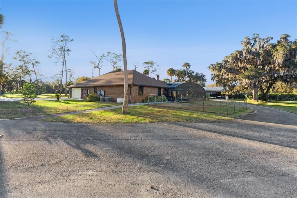 Active With Contract: $1,490,000 (4 beds, 3 baths, 3583 Square Feet)