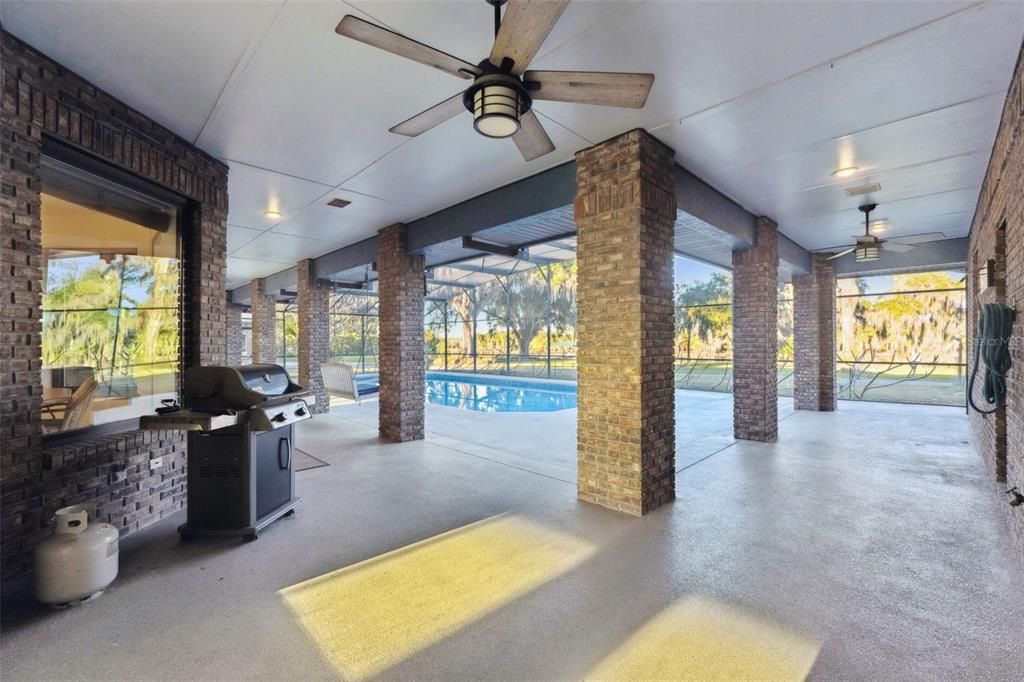 Active With Contract: $1,490,000 (4 beds, 3 baths, 3583 Square Feet)