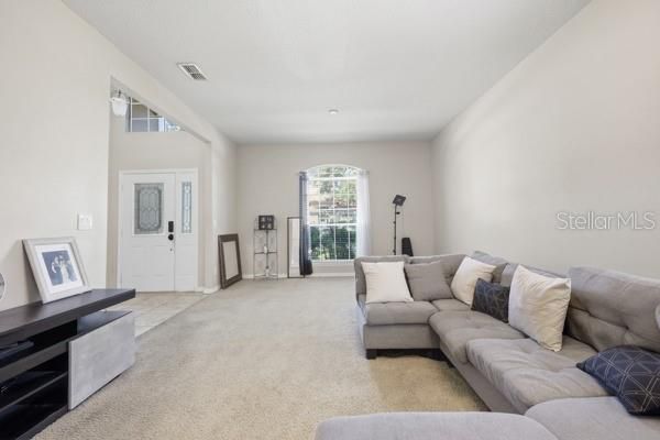 For Sale: $400,000 (4 beds, 2 baths, 1960 Square Feet)