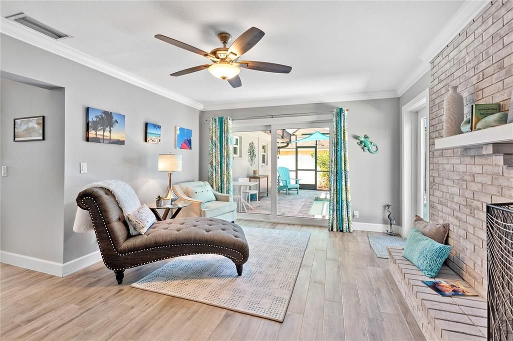 Active With Contract: $950,000 (3 beds, 2 baths, 2169 Square Feet)