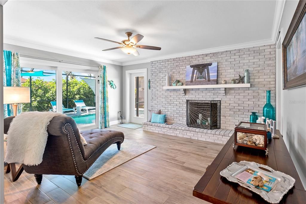 Active With Contract: $950,000 (3 beds, 2 baths, 2169 Square Feet)