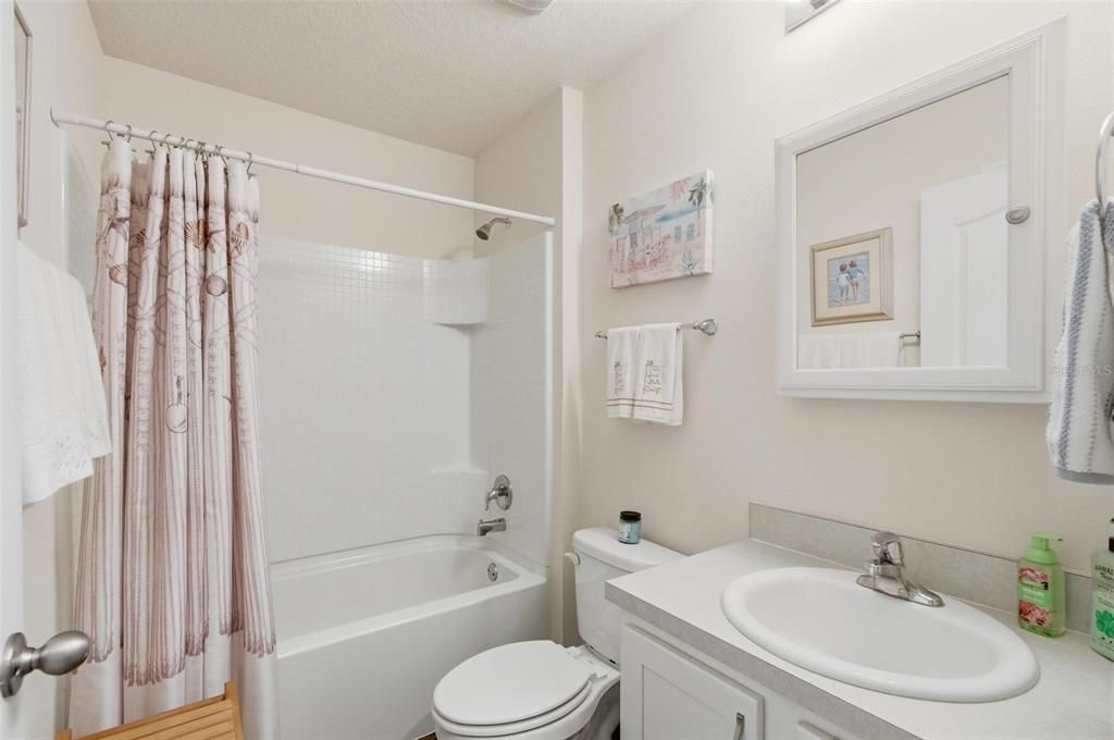 For Sale: $279,000 (3 beds, 2 baths, 1714 Square Feet)