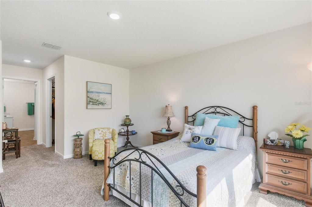 For Sale: $279,000 (3 beds, 2 baths, 1714 Square Feet)