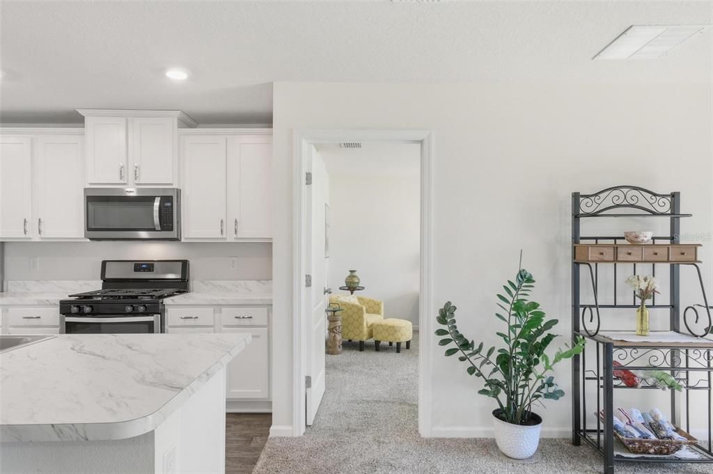 For Sale: $279,000 (3 beds, 2 baths, 1714 Square Feet)