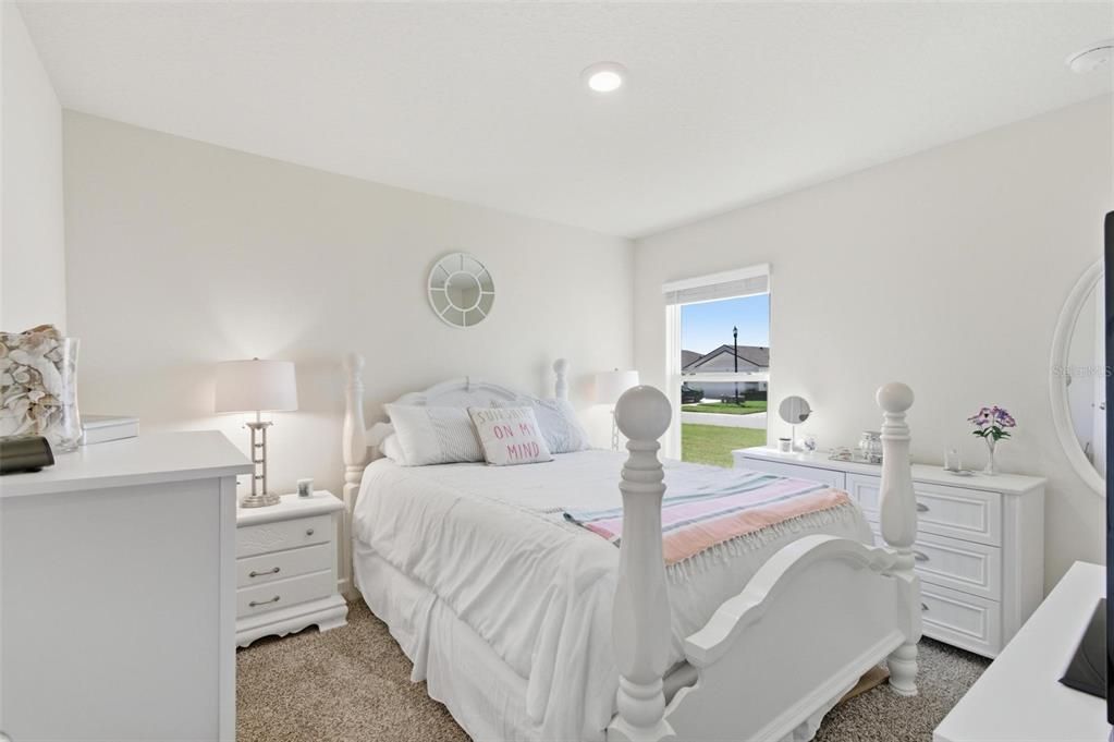 For Sale: $279,000 (3 beds, 2 baths, 1714 Square Feet)