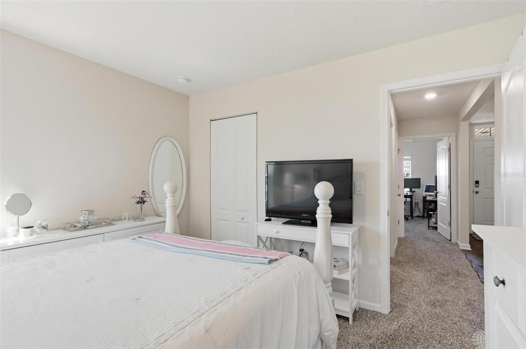 For Sale: $279,000 (3 beds, 2 baths, 1714 Square Feet)