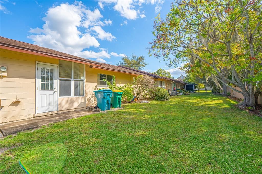 Active With Contract: $115,000 (2 beds, 2 baths, 1027 Square Feet)