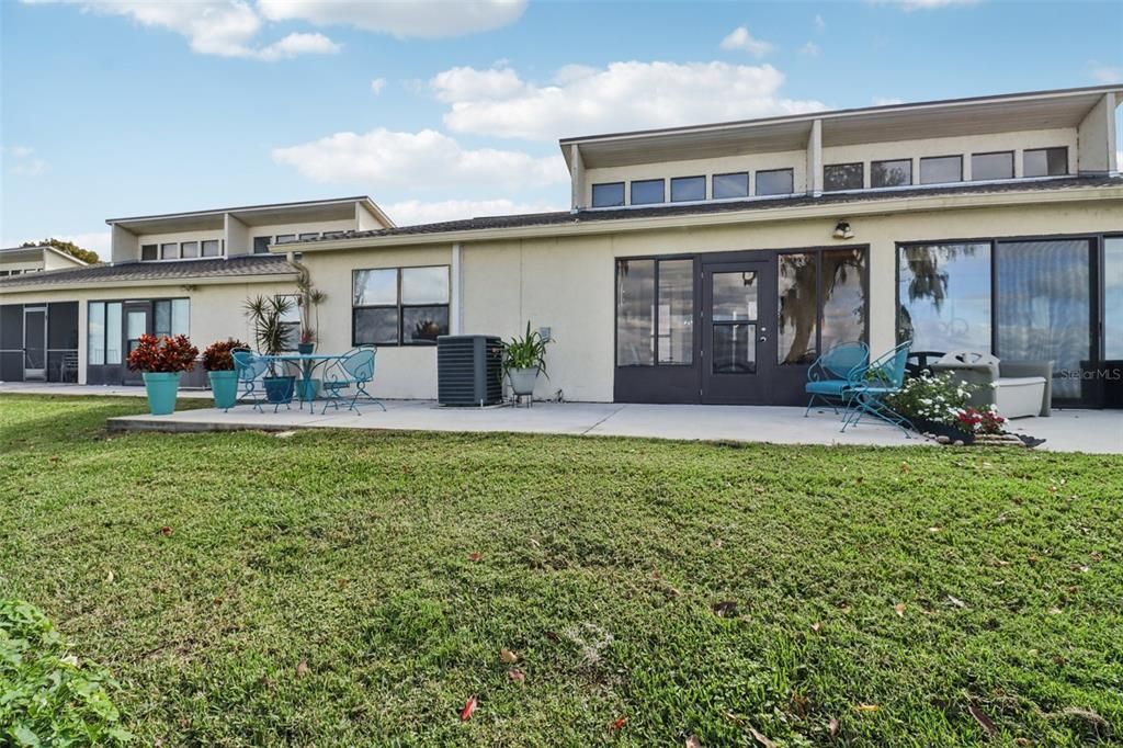 For Sale: $329,900 (2 beds, 2 baths, 1334 Square Feet)