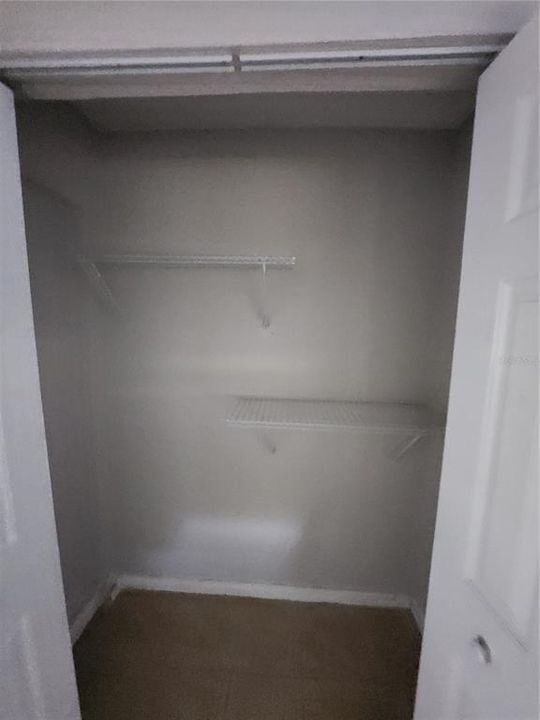 For Rent: $1,350 (3 beds, 1 baths, 900 Square Feet)