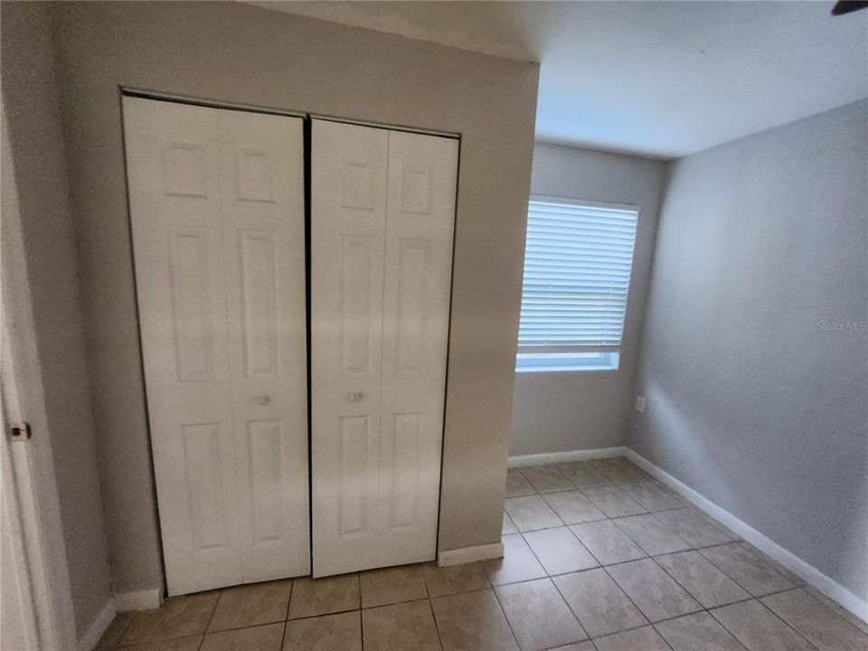 For Rent: $1,350 (3 beds, 1 baths, 900 Square Feet)