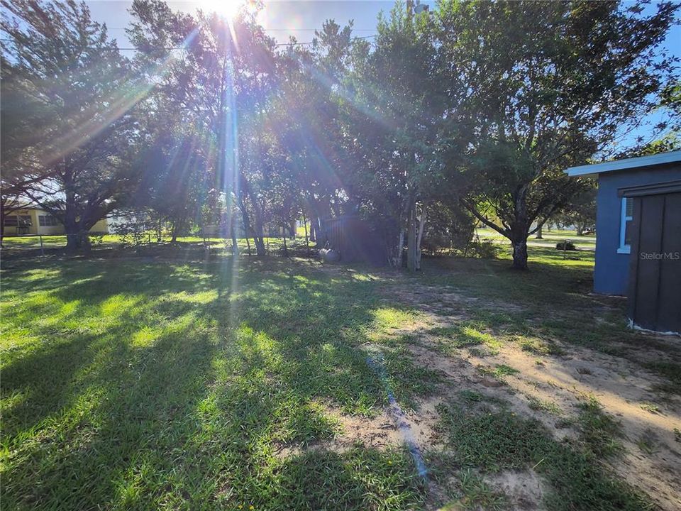 For Rent: $1,350 (3 beds, 1 baths, 900 Square Feet)