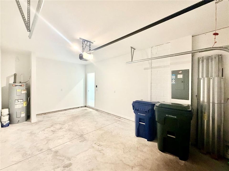 For Sale: $318,000 (3 beds, 2 baths, 1539 Square Feet)